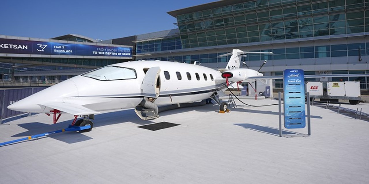 'Gökyüzünün Ferrari'si IDEF 2025'te sergilendi