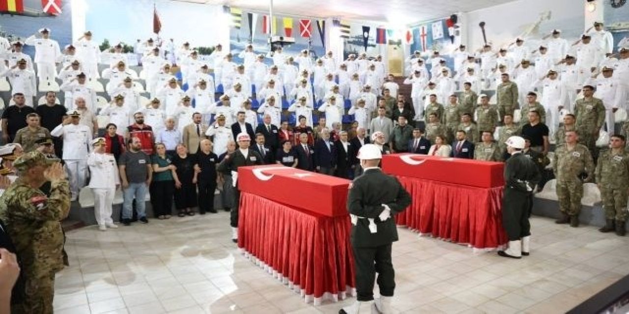 Şehit askerler için tören düzenlendi