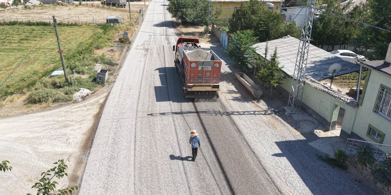 Konya'da 35 kilometrelik yol asfaltlanıyor