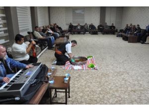 Gazeteciler Günü’ne Renkli Kutlama