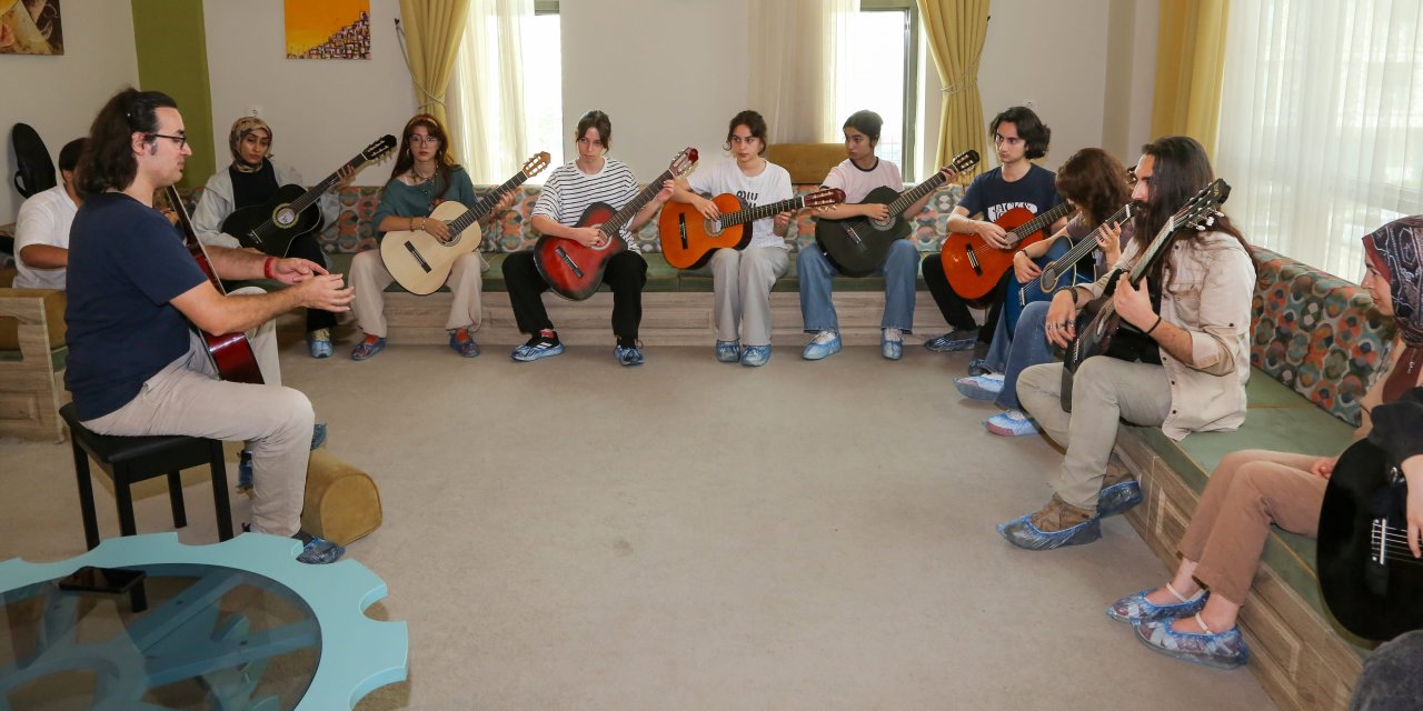 Meram Gençlik Merkezi'nin etkinlikleri sürüyor