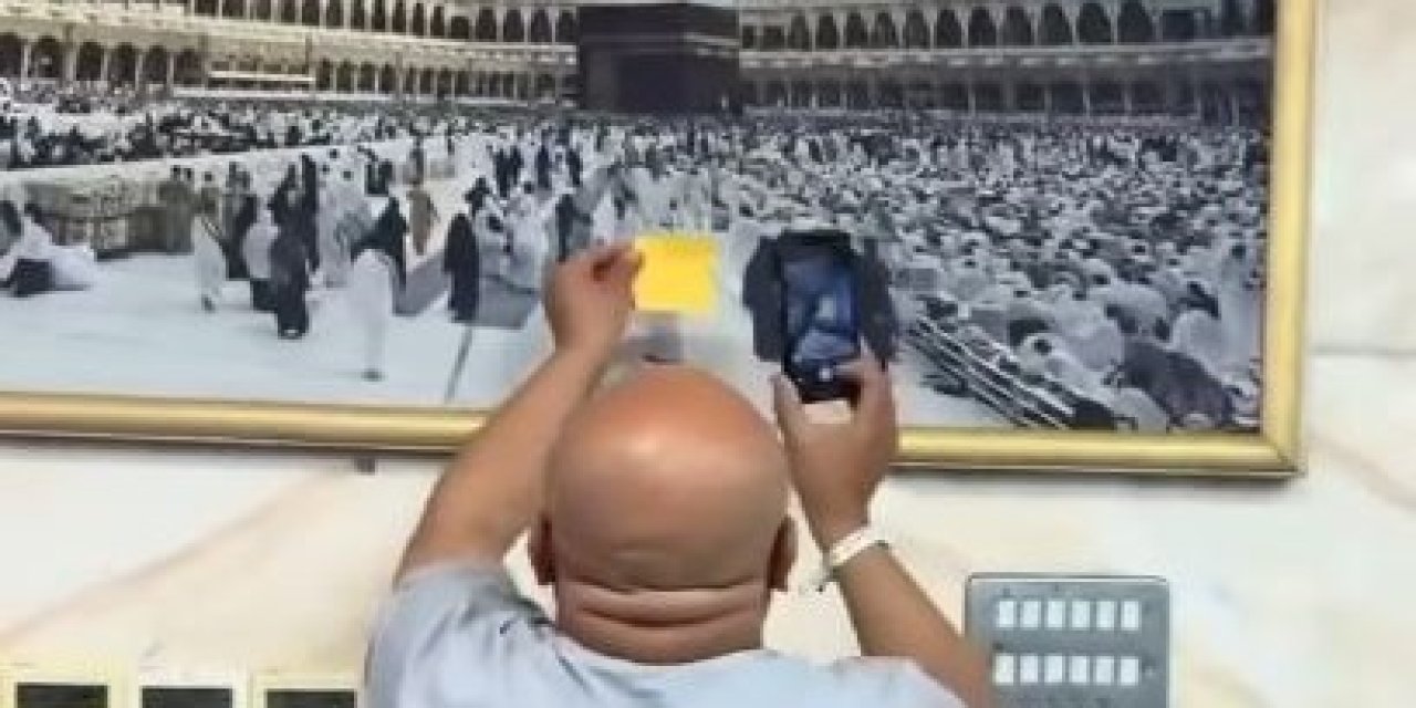 Kutsal mekânda fotoğraf akımı krizi!