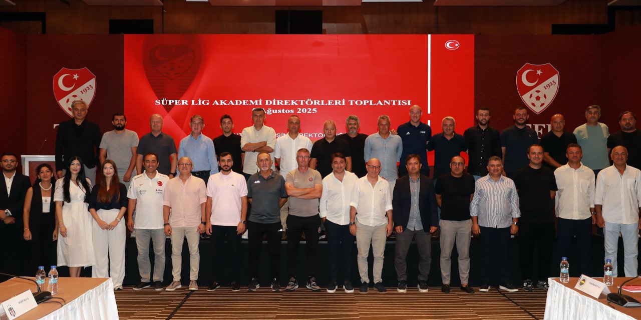 Süper Lig Akademi Direktörleri toplantısı Riva'da yapıldı