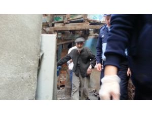 Yaşlı Adamın Dramı İhbarla Ortaya Çıktı