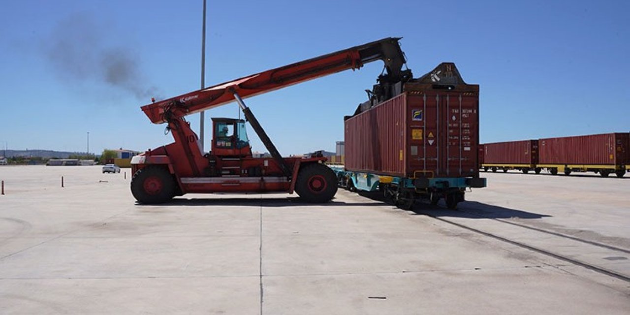 Bu yıl 127 yeni milli yük vagonu raylara indi