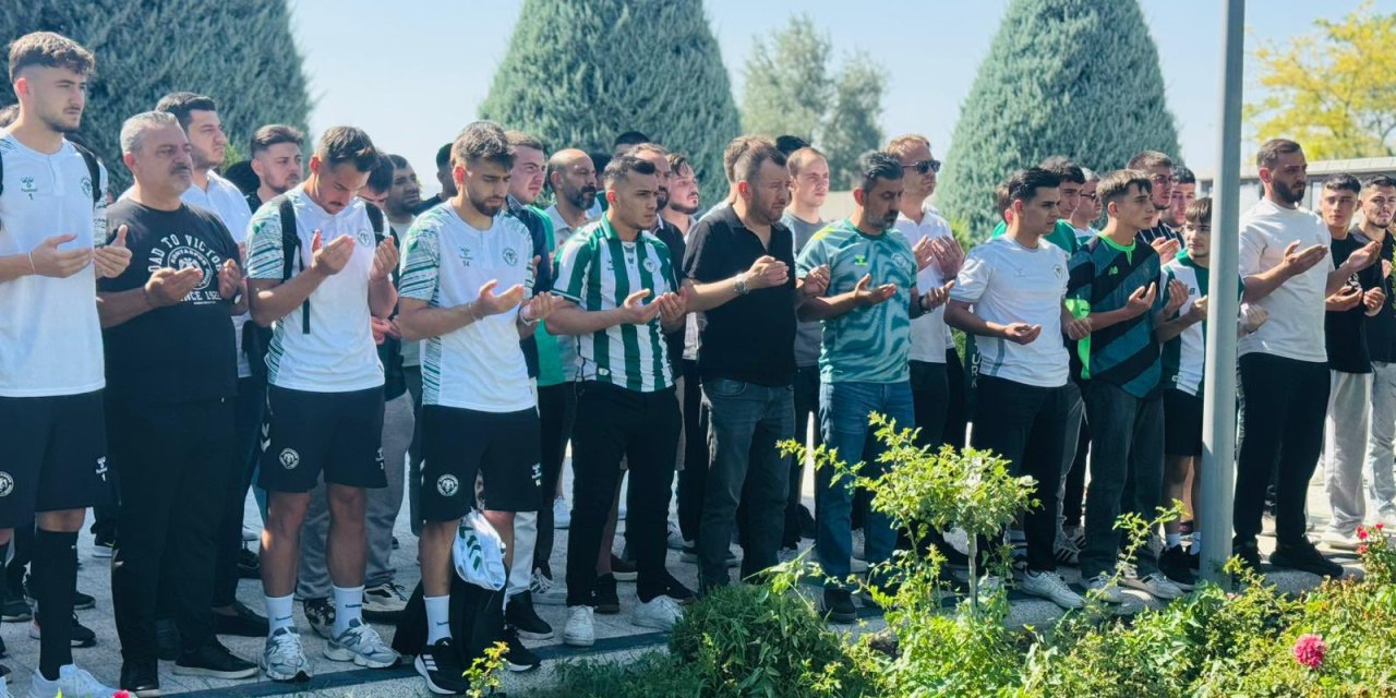 Konyaspor dualarla uğurlandı