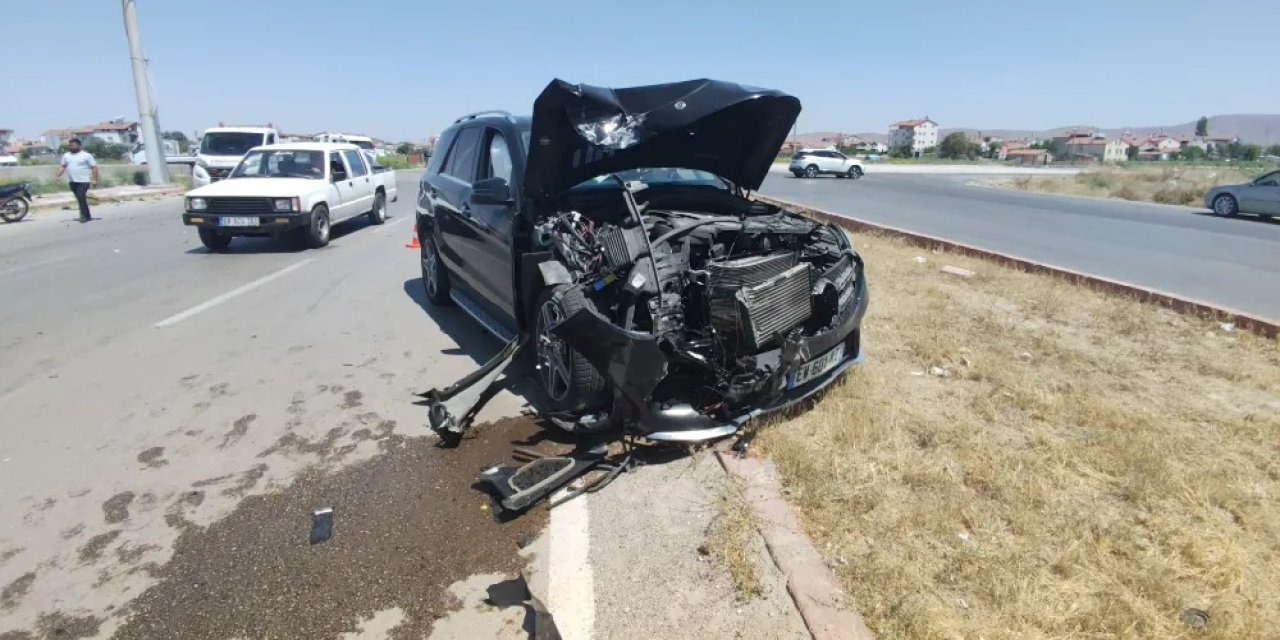 Zincirleme trafik kazasında 3 kişi yaralandı