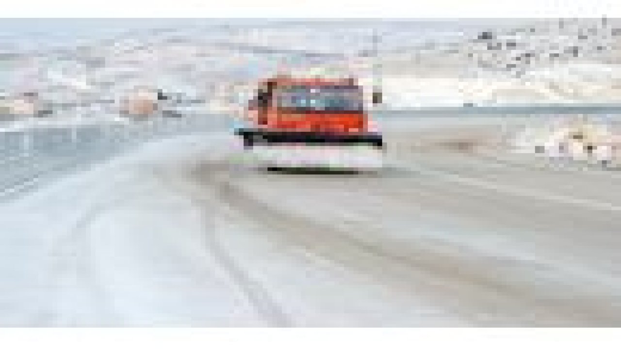 Konya beyaz örtüyle uyandı