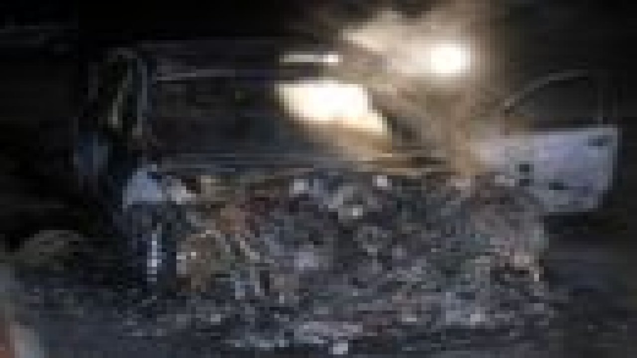 Lüks otomobil kül oldu!