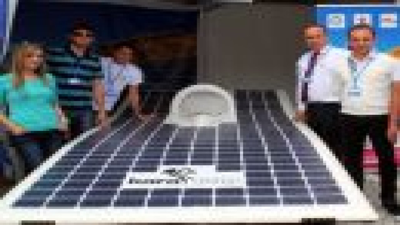 Güneş enerjisiyle çalışan "Karatay Car"