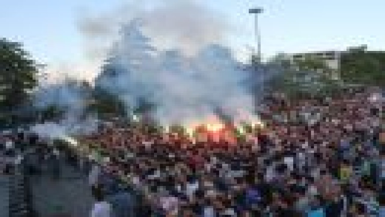 Konya şampiyonu kucakladı