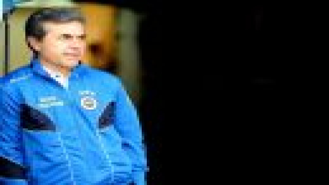 'Kocaman istifa 'twitter'ı salladı!