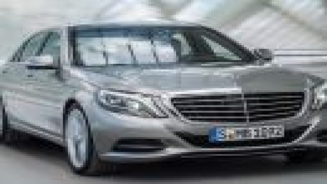 Kendi kendini kullanan mercedes