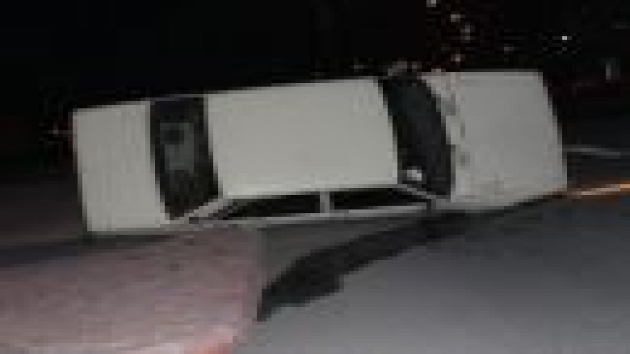 Önce polise kaza yaptırdı, sonra kendisi yaptı