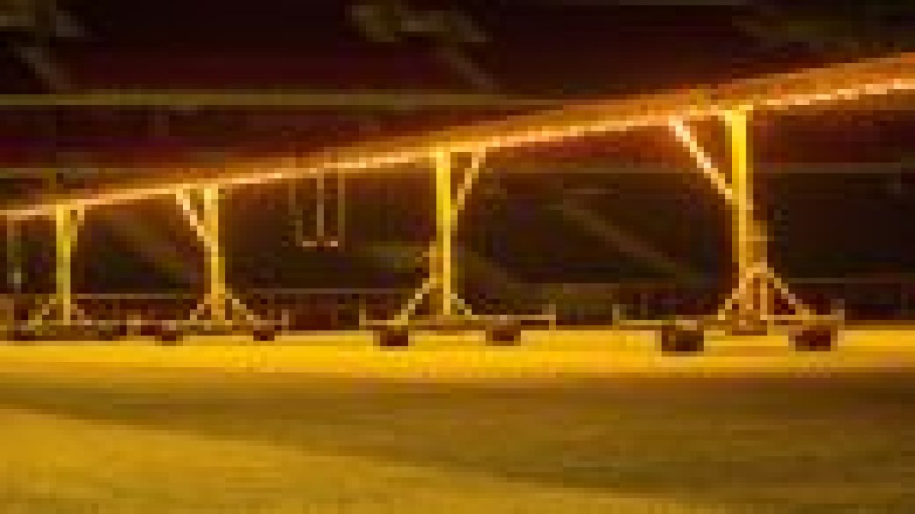 Torku Arena'da çimler "solaryum"la esmerleşiyor