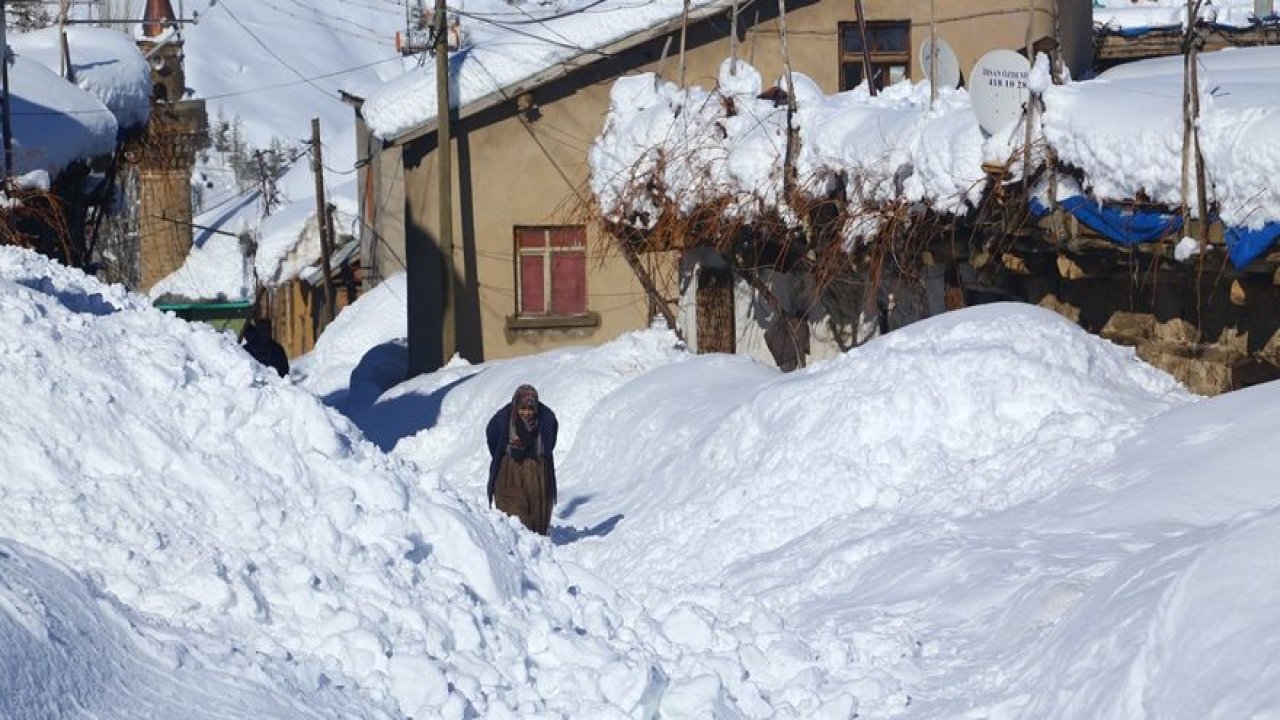 Hadim'de  kar kalınlığı 3 metreyi aştı