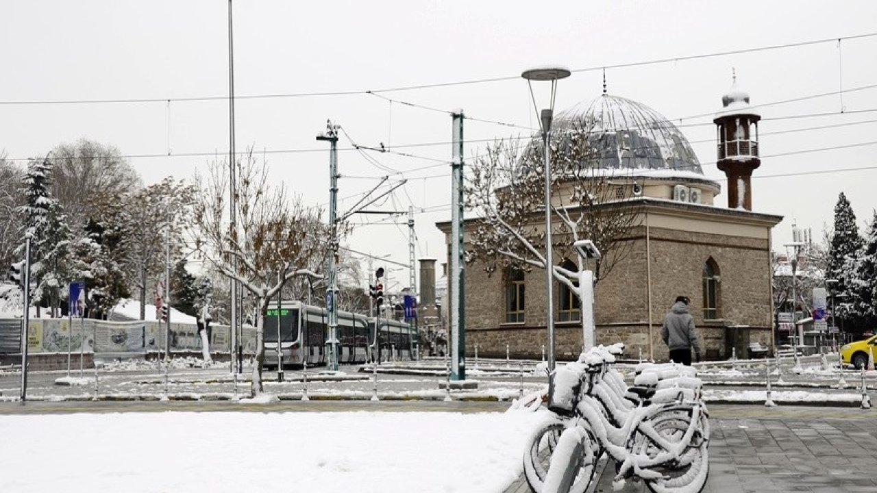 Şehir beyaza büründü