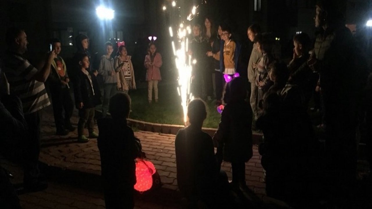 Şivlilik ve fener alayı çocukları sevindirdi