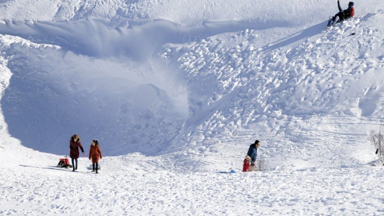 Aladağ, kayak tutkunlarını ağırlamak için tesisleşmeyi bekliyor