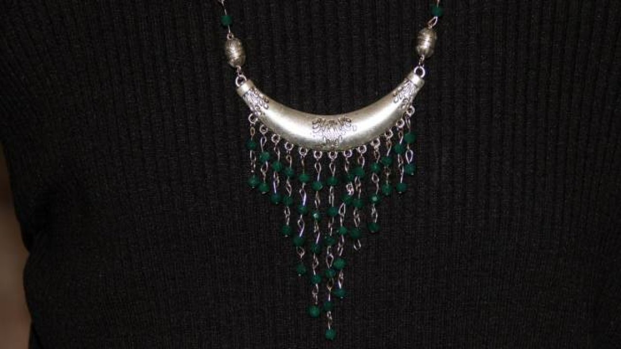 Kum boncuk işlemeciliği sanatı Seydişehir'de hayat buluyor