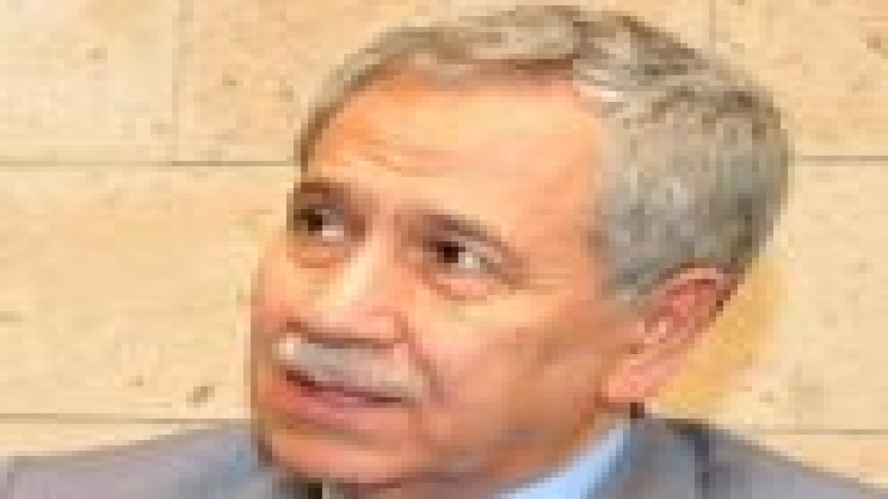 Bülent Arınç'a Yemen'de şiir sürprizi