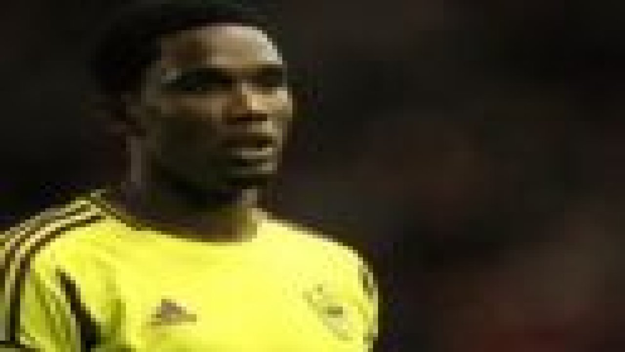 Samuel Eto'o CSKA defansına fazla geldi!