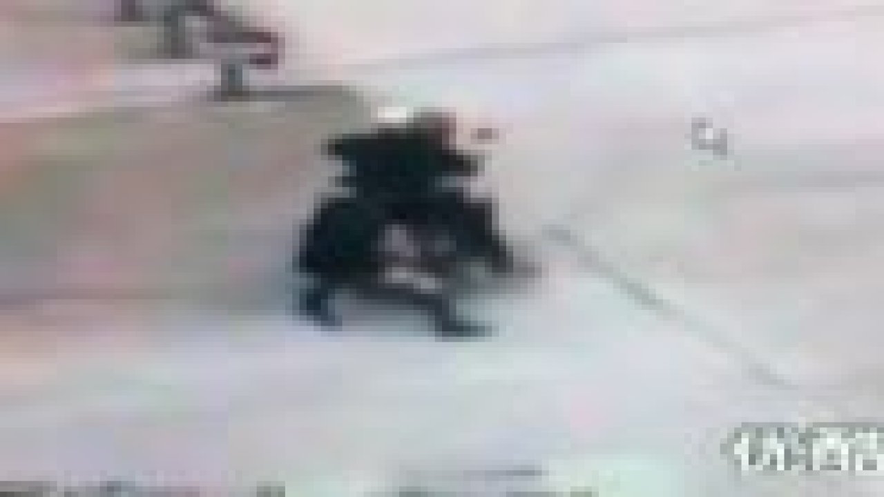 Canı Pahasına Çantayı Bırakmadı