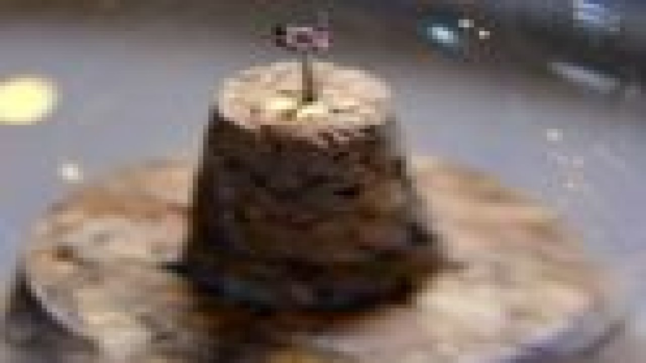 Mevlana Müzesi'ni toplu iğnenin başına sığdırdı