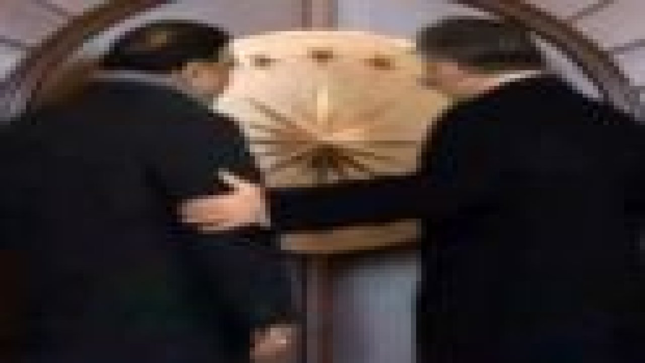 Cumhurbaşkanları kapıda kaldı