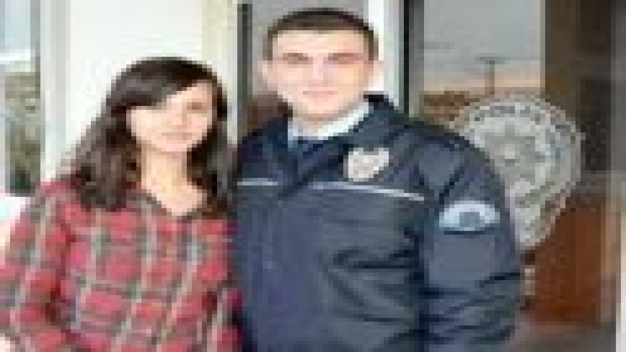 Polis telsizinden evlenme teklifi