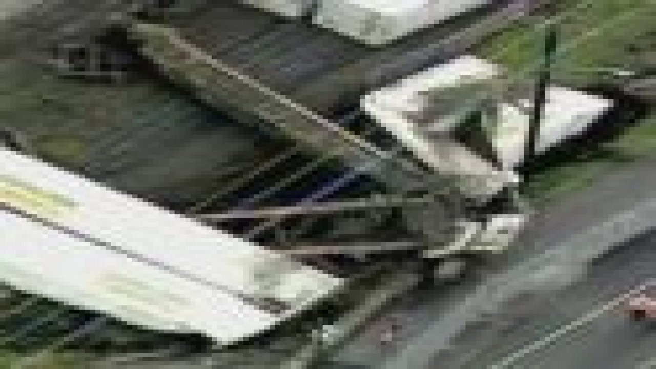 Trenin Vagonları Raydan Çıktı