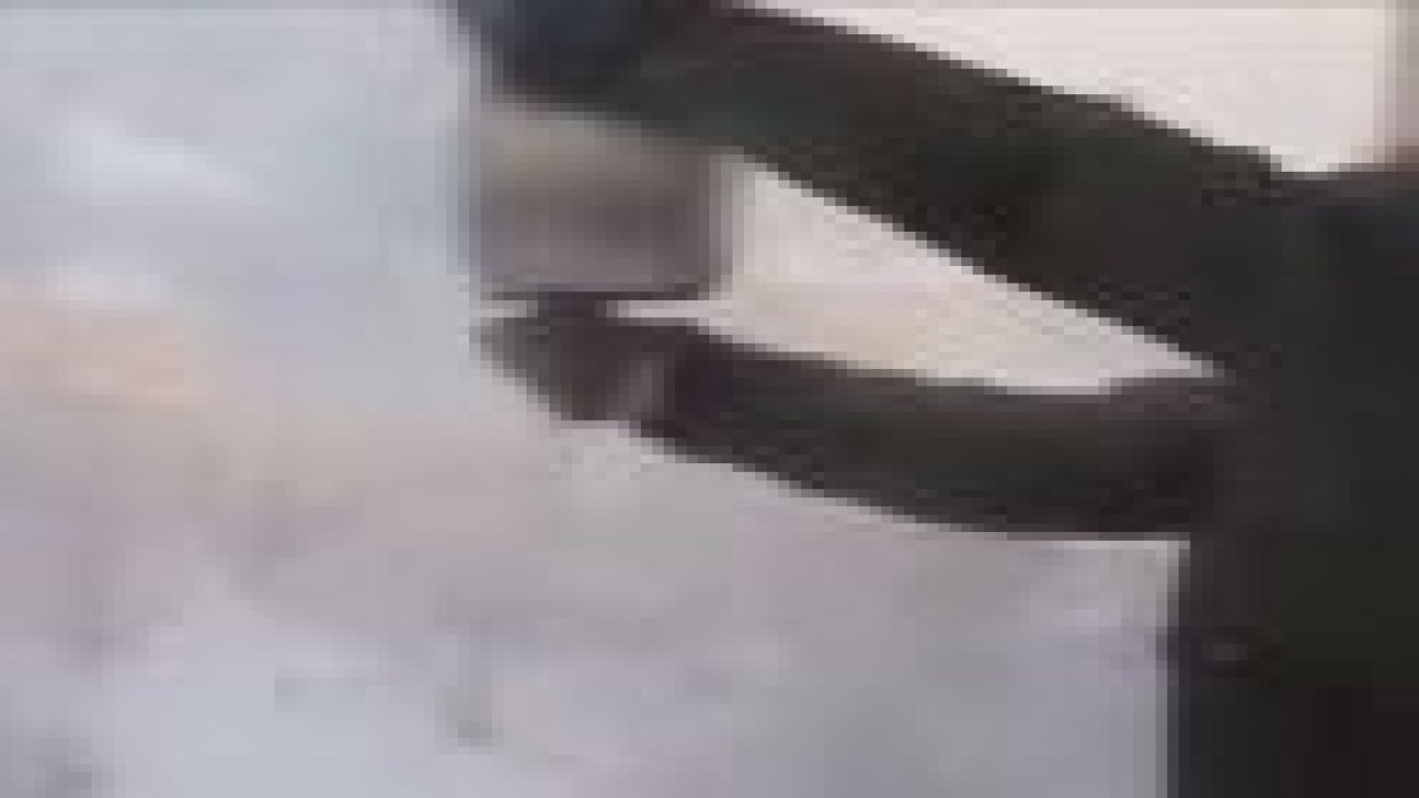 Kaynar su 1 saniyede dondu!