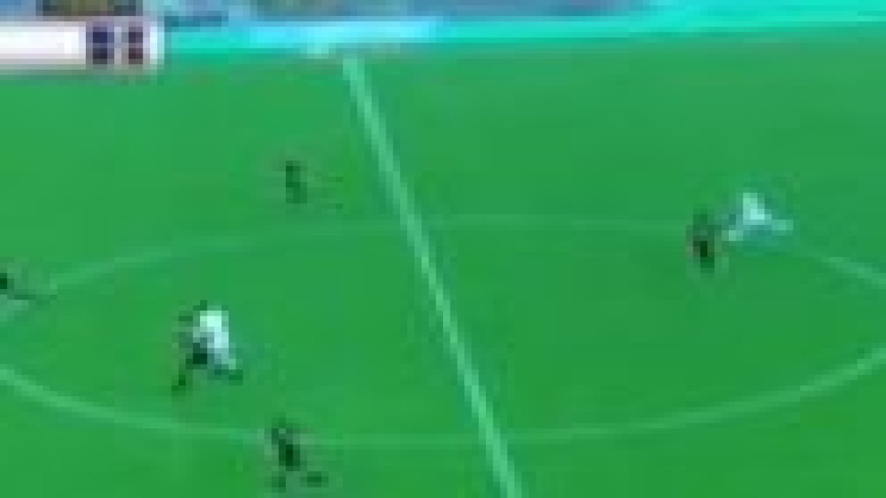 Kaleciyi tam 60 metreden fena avladı!