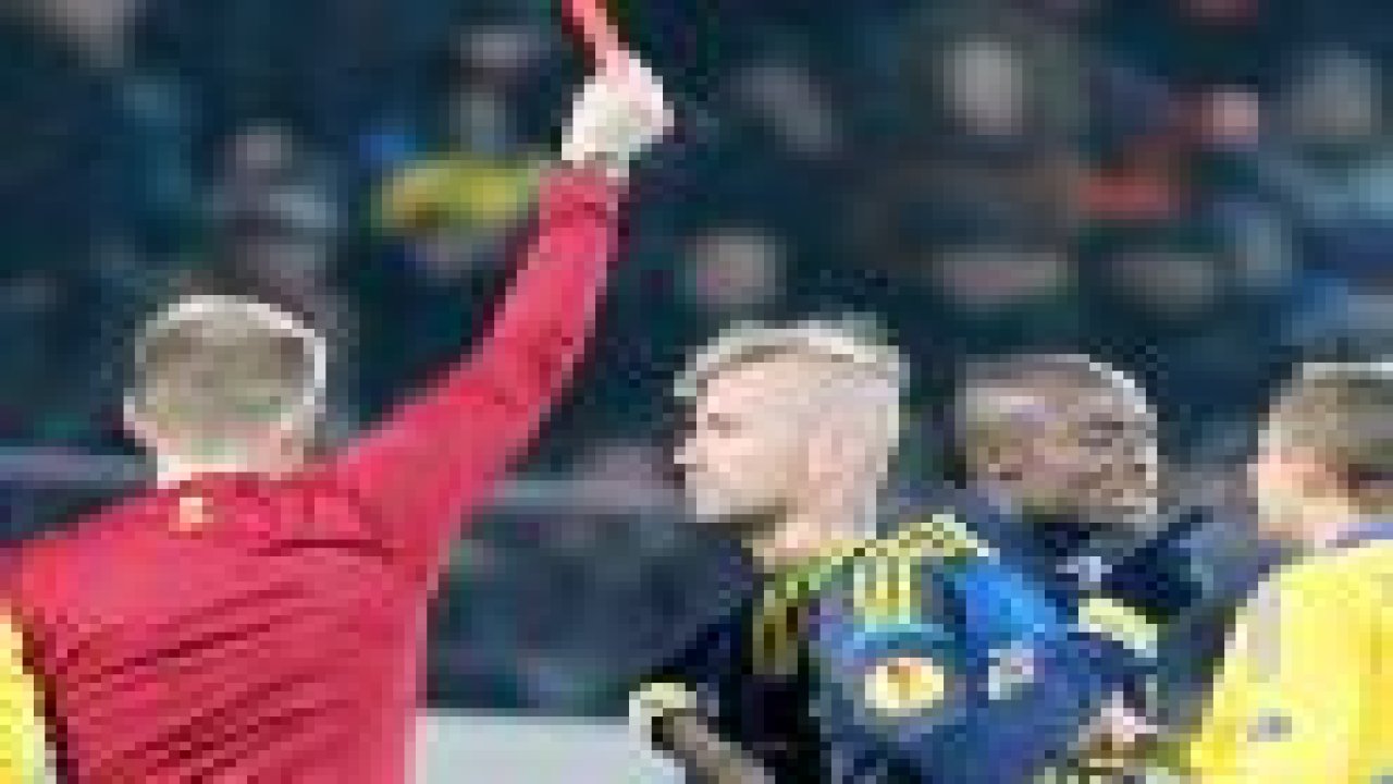 Meireles’ten rekor kırmızı kart