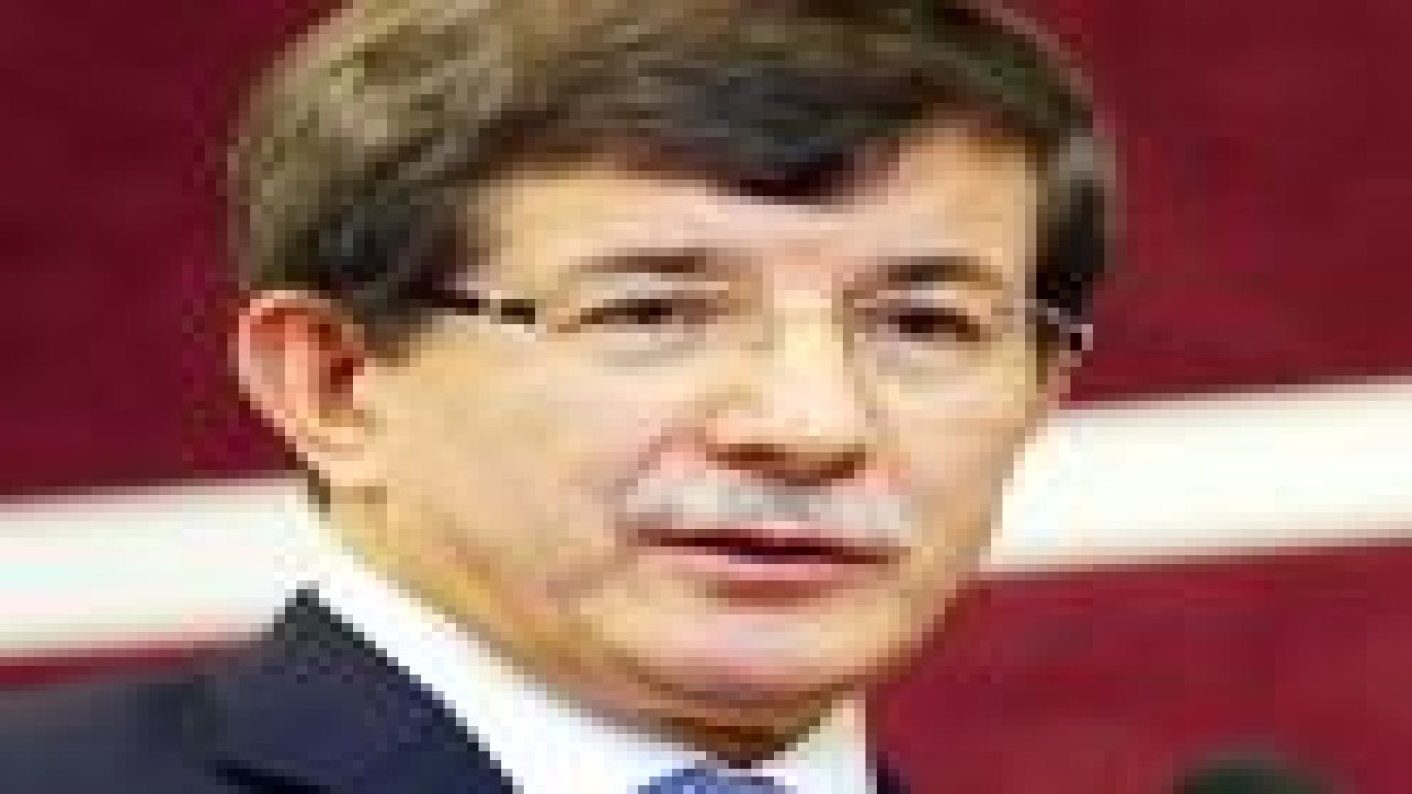 Davutoğlu’ndan Rum vekile tokat gibi cevap