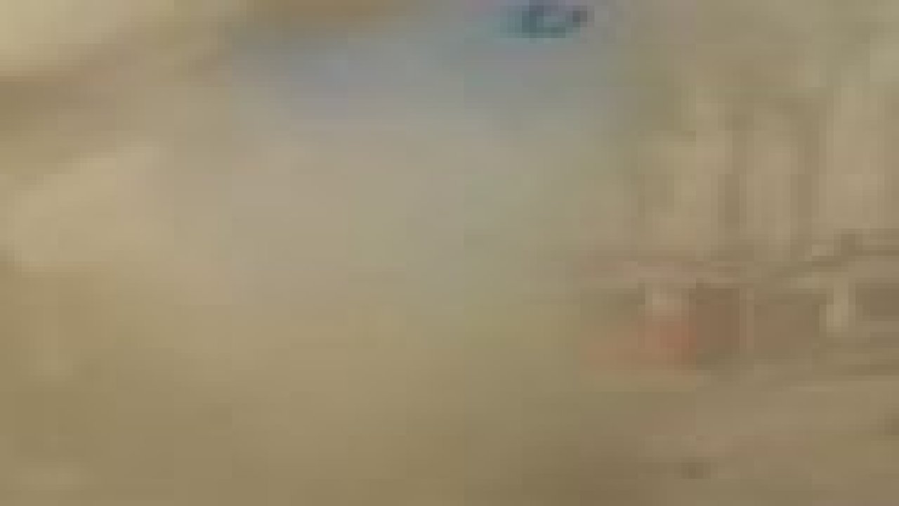 Esed'in uçakları vurmaya devam ediyor