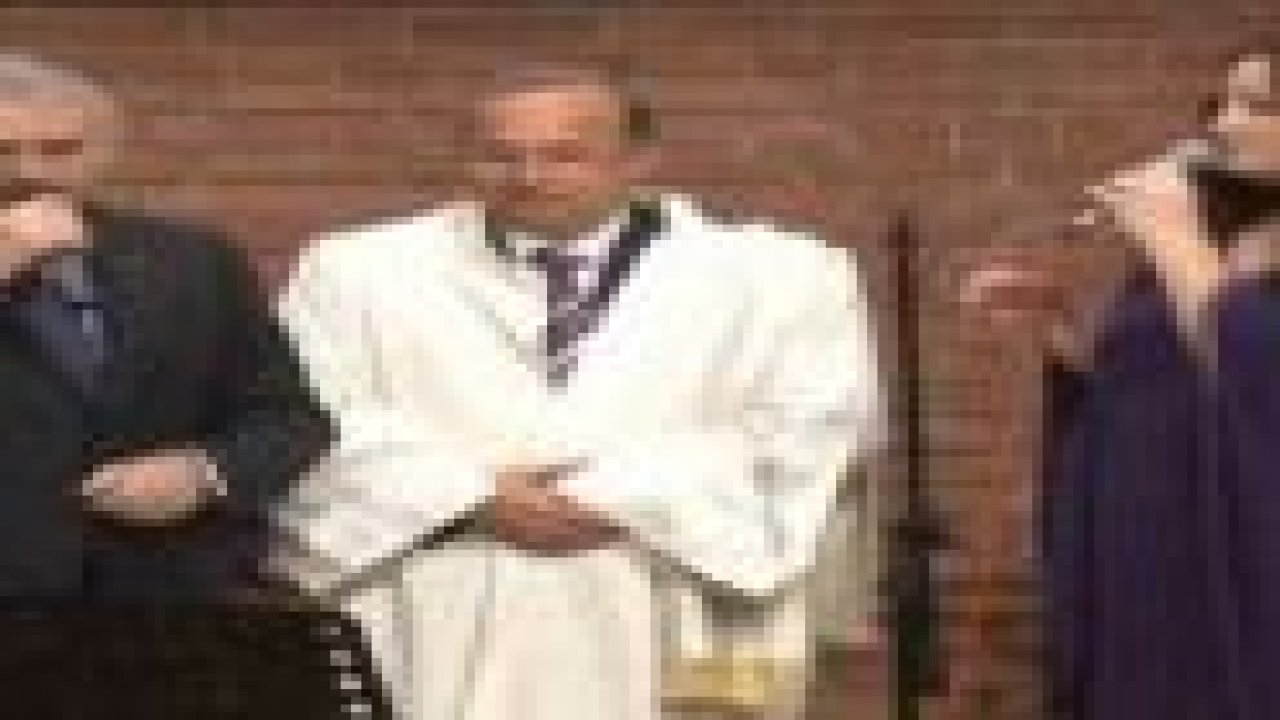 Bakan Yıldırım türkü söyledi