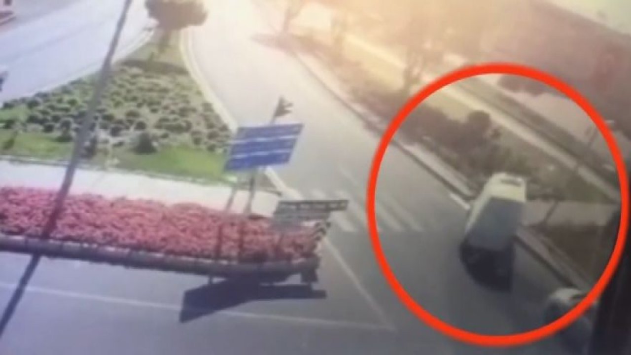 Elazığ’daki bombalı aracın patlama anı…