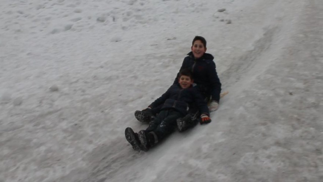 Çocuklar Alaaddin’den kayma keyfi yaşadı