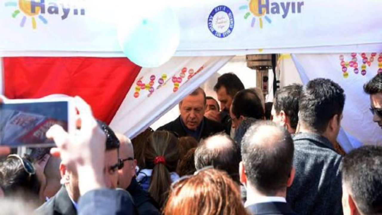 Cumhurbaşkanı Erdoğan'ın hayır standına ziyareti