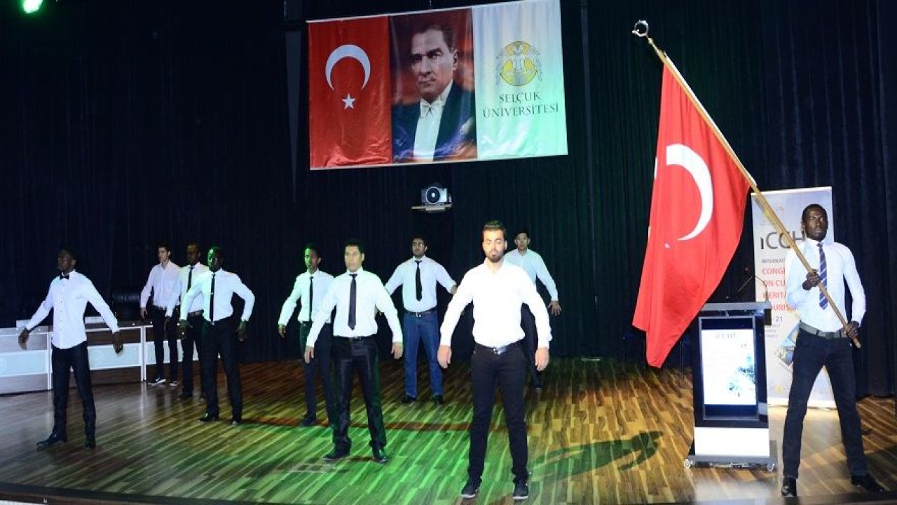 Afrikalı öğrenciler zeybek oynadı