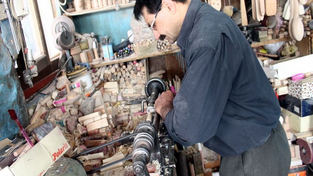 Ağaç tornacılığına ilgi azaldı