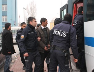 Çete operasyonunda 8 kişi tutuklandı