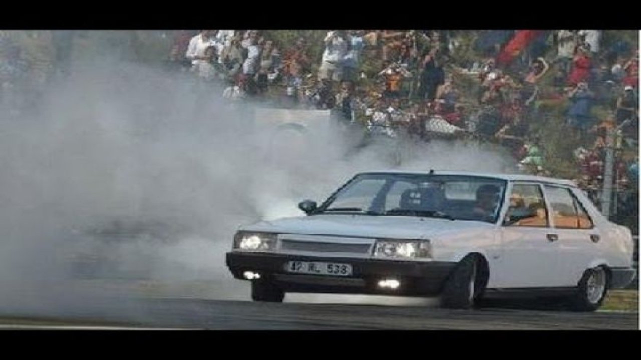 Şahin lastik yaktı izleyenlerin gözü yaşardı!