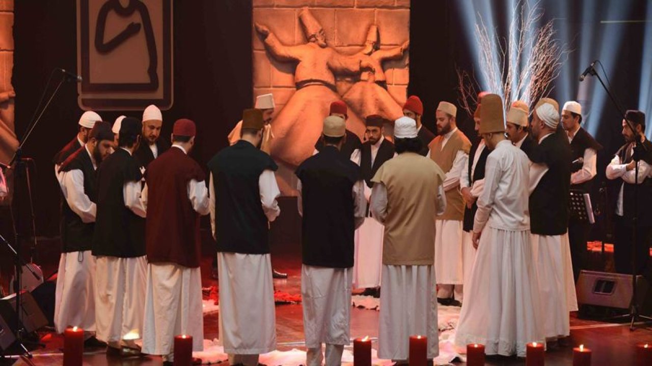 Festivaldeki zikir beğeni topladı