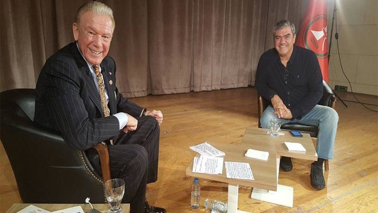 Yılmaz Özdil, Davutoğlu'nu eleştirdi