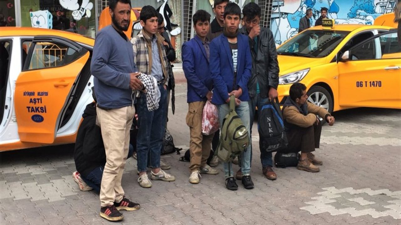Konya'da 10 Afgan kaçak yakalandı