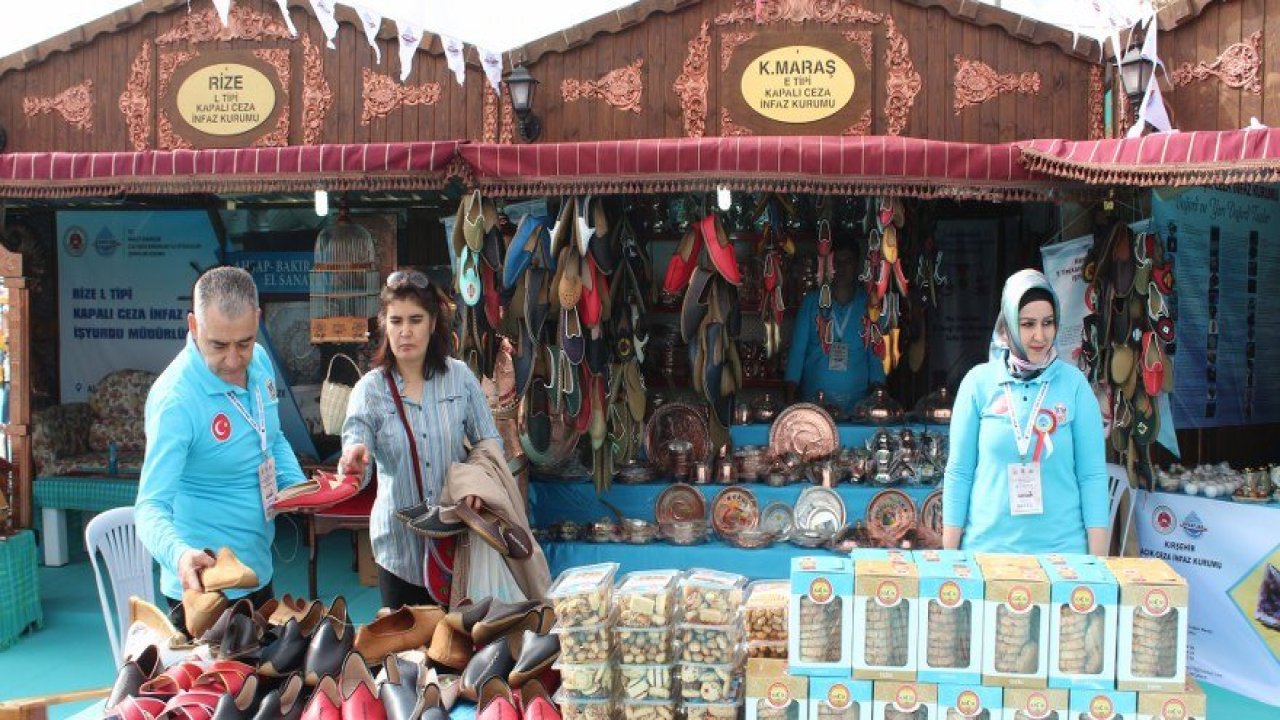 İşyurtları Ürün ve El Sanatları Fuarı açıldı