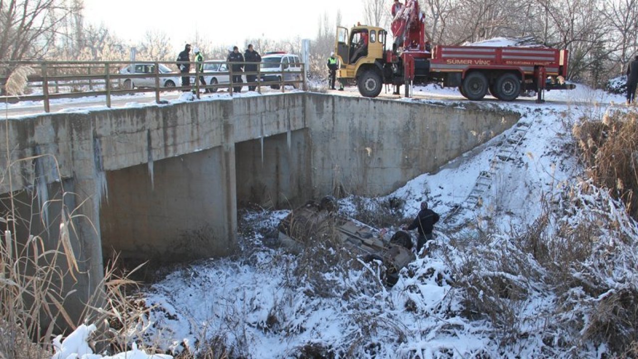 Konya’da otomobil kanala düştü: 1 yaralı