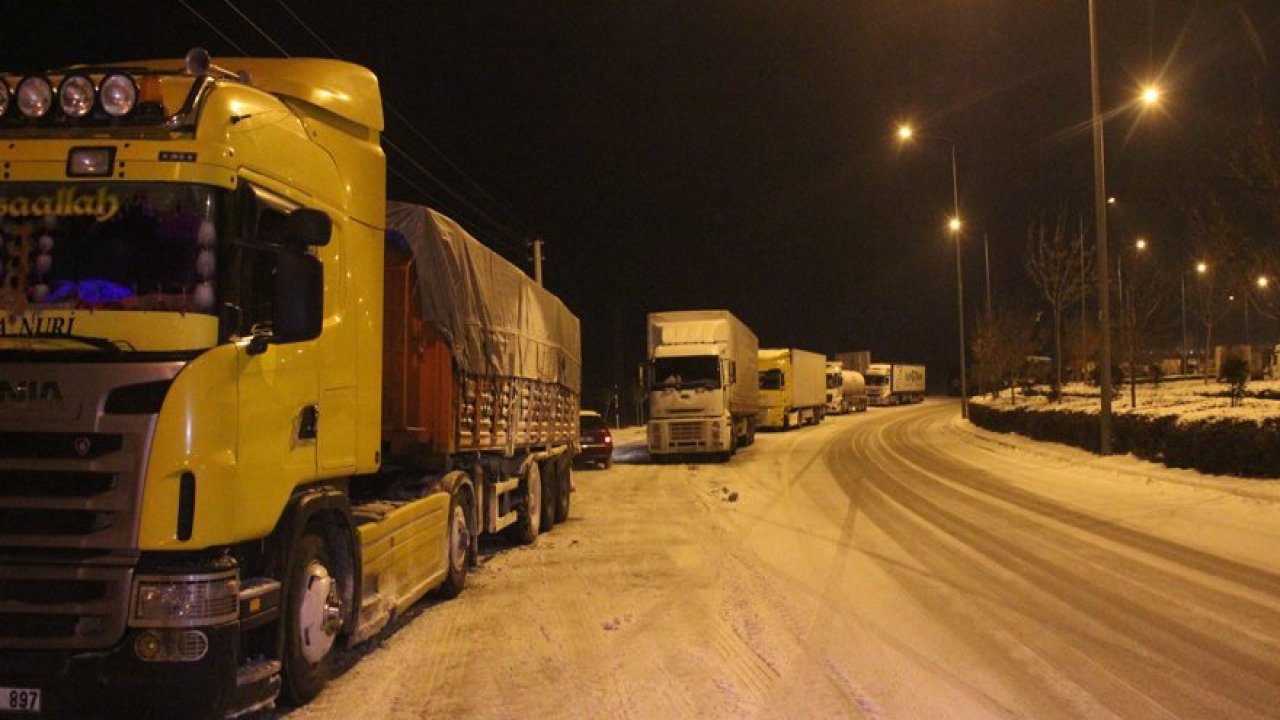 Konya’nın tüm şehirlerarası yolları tır ve kamyonlara kapatıldı